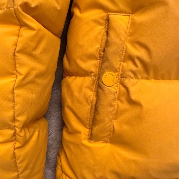 Aritzia Super Puff Shorty XS - Picture 8 of 10